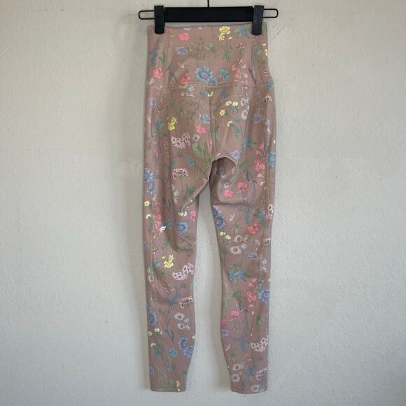 NEW Fabletics PureLuxe Ultra High-Waisted 7/8 Leggings Saguaro Floral - Size XS - Picture 6 of 7